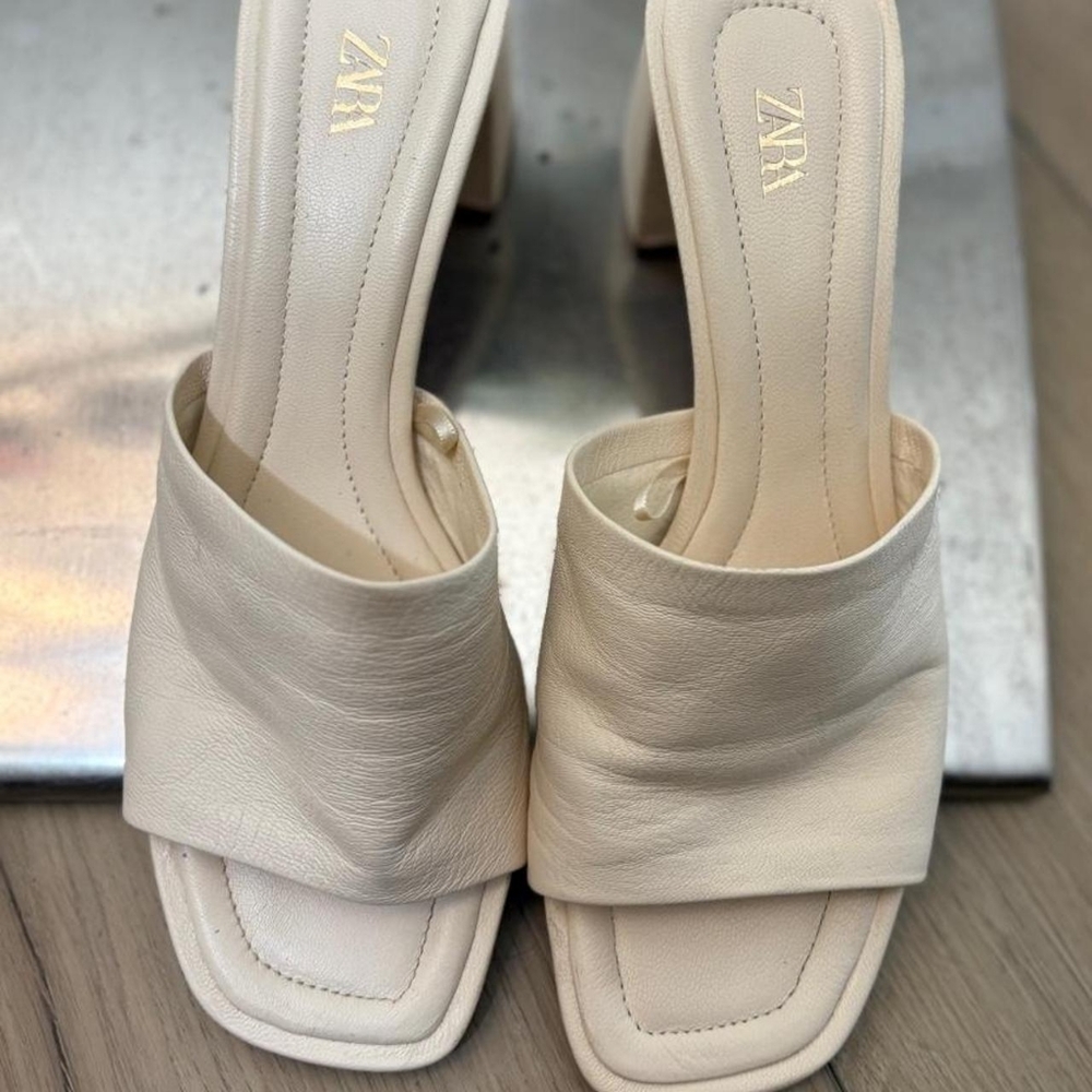 Zara Women's Cream Leather Heeled Sandals